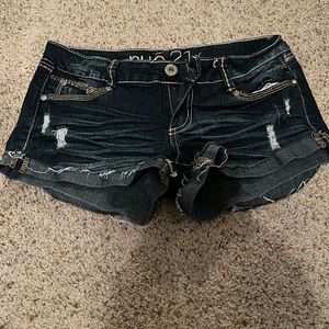 mid rise Rue21 jean shorts